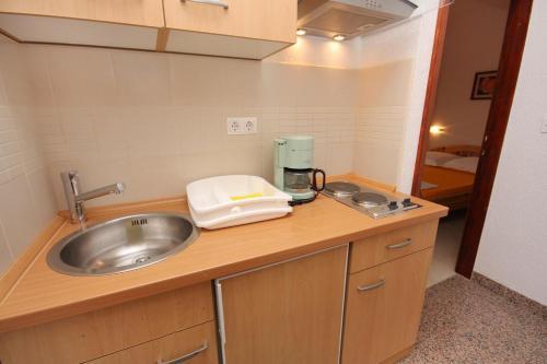 Hostal Apartments With A Parking Space Vodice - 2995