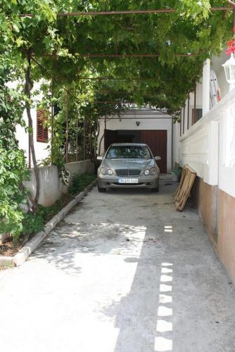 Hostal Apartments With A Parking Space Vodice - 2995