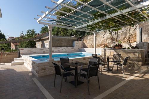 Hostal Kusalo Guesthouse
