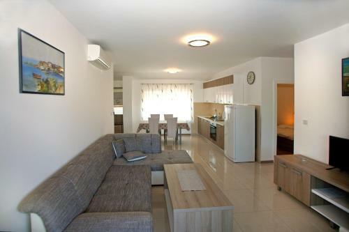 Apartments Maslina