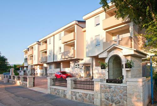 Apartments Maslina