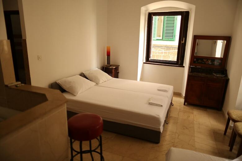Hostal Malena Palace