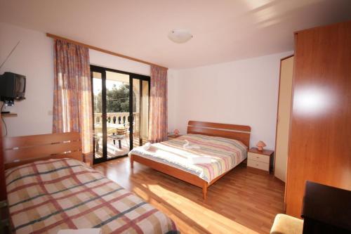 Apartment In Malinska With Two-bedrooms 5