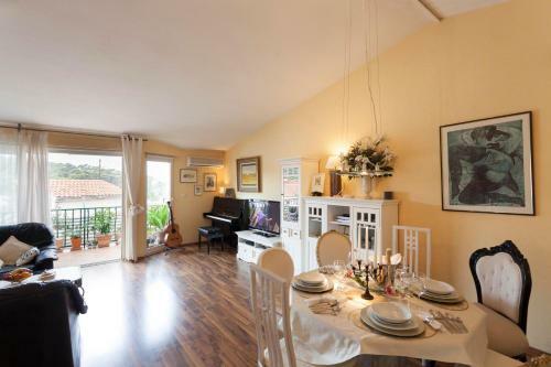 Deluxe Apartment Mareno