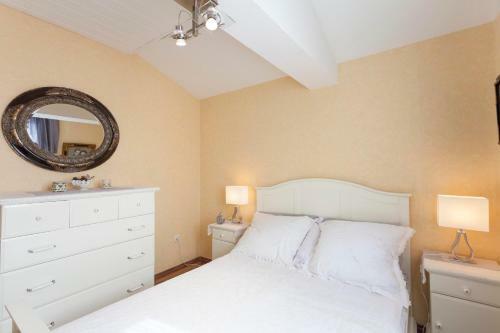 Deluxe Apartment Mareno