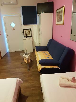 Hostal Vila Angela