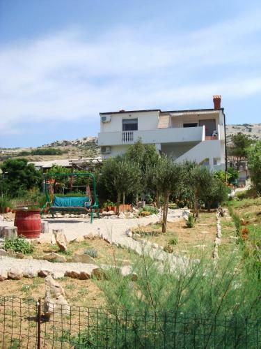 Apartments Lovre