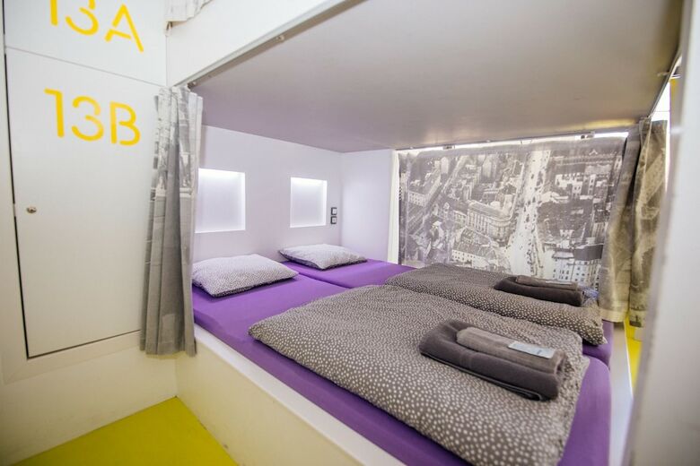 Hostel 63