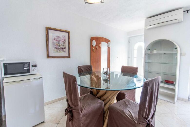 Petra Apartment