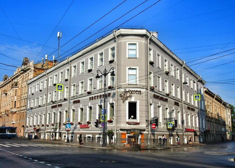 5th Corner Hotel