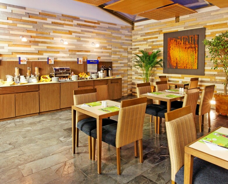 Hotel Holiday Inn Express Bogot�