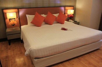 Hotel Rembrandt Towers Serviced Apartments