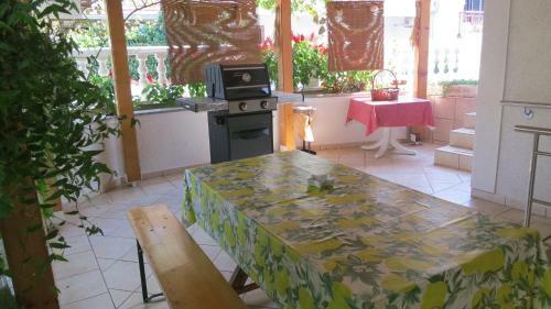 Apartment In Malinska 49