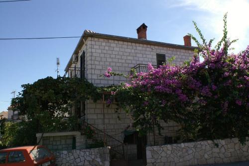 Apartments With A Parking Space Supetar (brac) - 2840