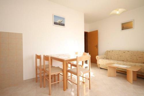 Apartment Seget Vranjica 8507a