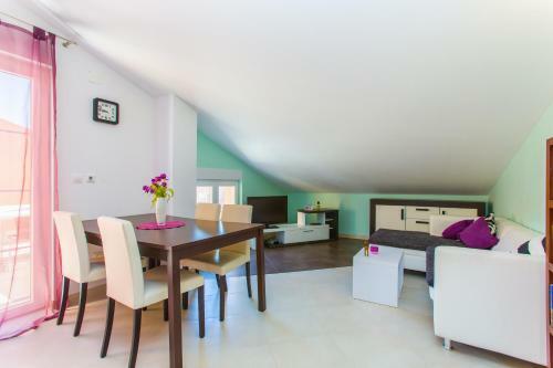 Apartments Sol