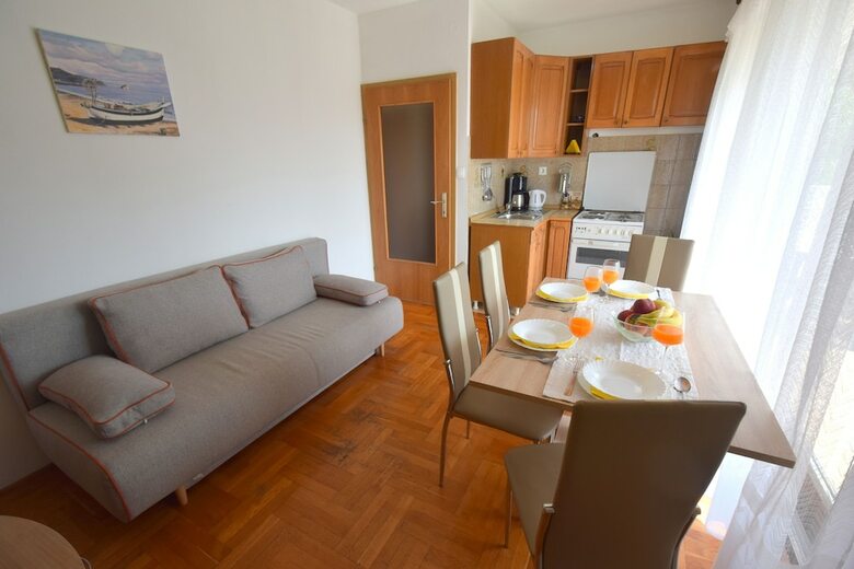 Apartment Biserka