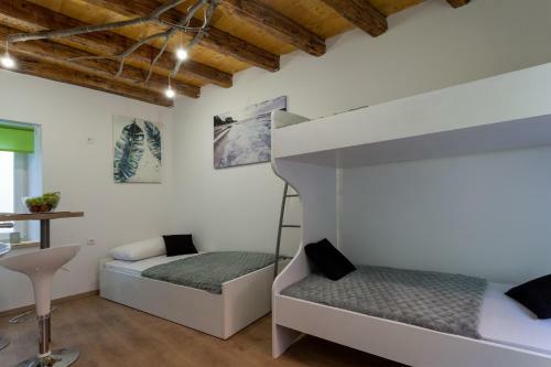 Hostal Guest House Blue