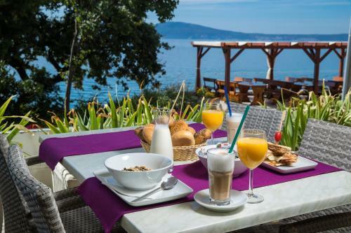 Bed & Breakfast Rocky Beach Rooms