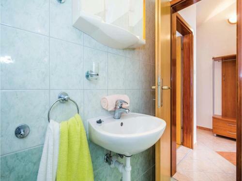 Apartment Barbat Uv-1768