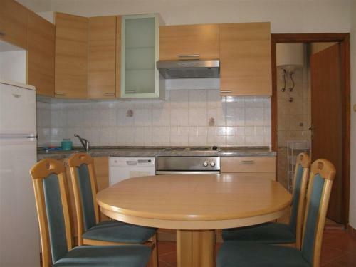 Apartment Lopar 12