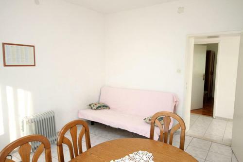 Apartment Kastel Stari 6059a