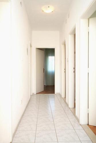 Apartment Kastel Stari 6059a