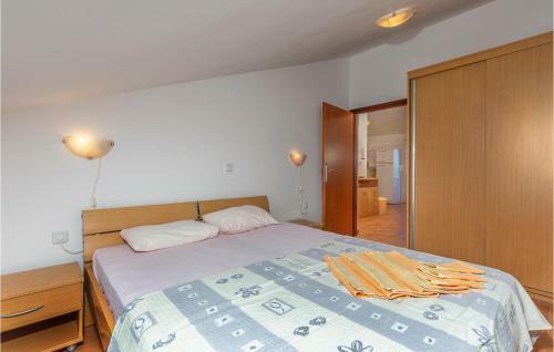 Apartment Punat With Sea View VI