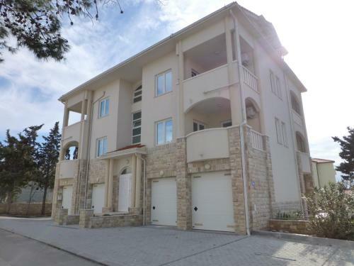 Apartment Adrijana