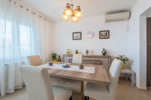 Apartment Luti Pula
