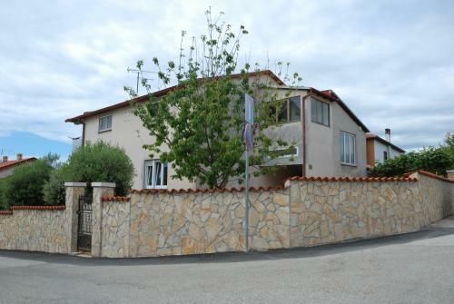 Apartment Luti Pula