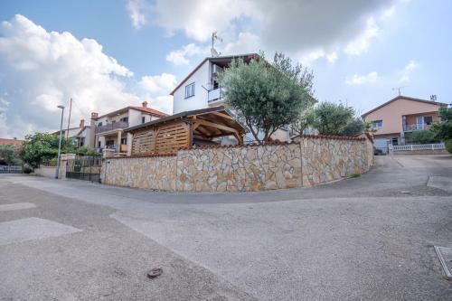 Apartment Luti Pula