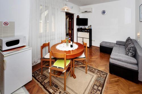 Apartments With A Parking Space Porec - 2216