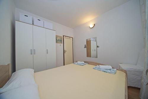 Apartment Postira 11168a