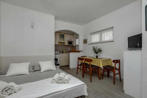 Apartment Letica