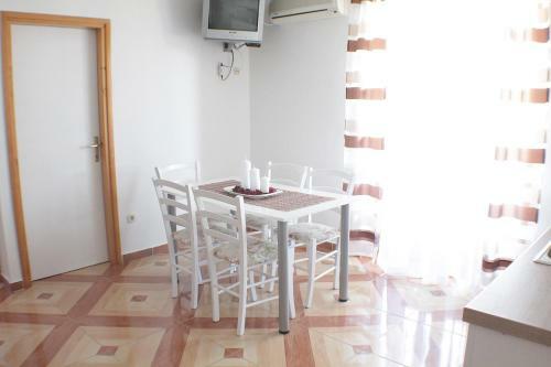 Apartment Adrijan II