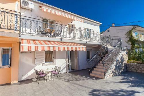 Apartment Carmen