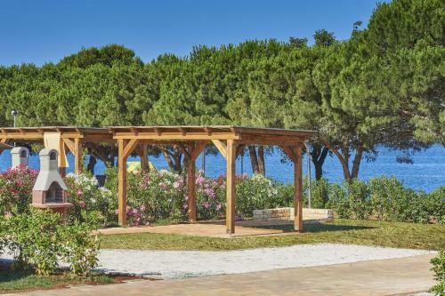 Happy Camp Mobile Homes In Camping Park Umag