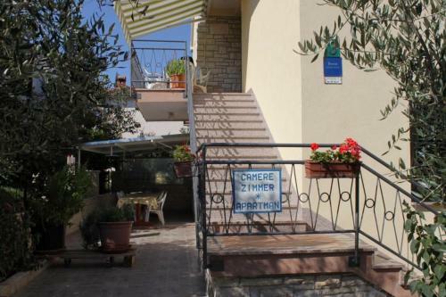 Apartment Novigrad 6979a