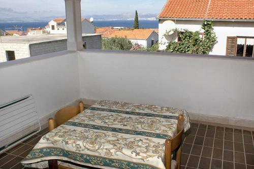 Apartments With A Parking Space Supetar (brac) - 2848