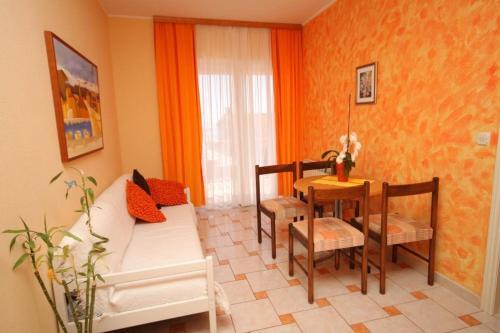 Apartments By The Sea Tucepi (makarska) - 6806