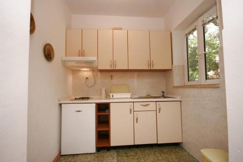 Apartments By The Sea Tucepi (makarska) - 6806