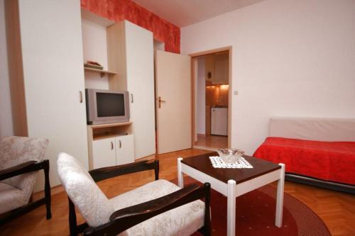 Apartments By The Sea Tucepi (makarska) - 6806