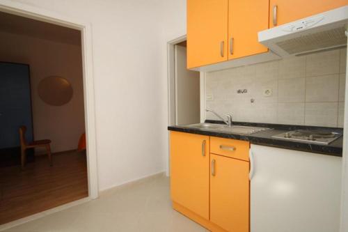 Apartments By The Sea Tucepi (makarska) - 6806