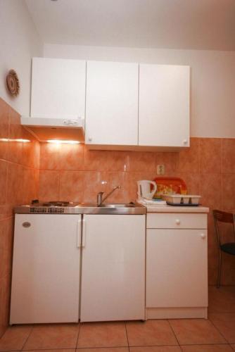 Apartments By The Sea Tucepi (makarska) - 6806