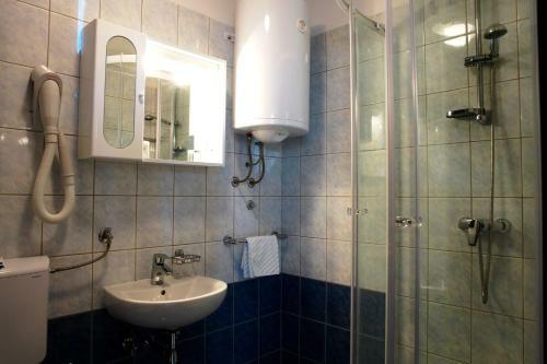 Apartments Hostin Ro?a Duga Uvala
