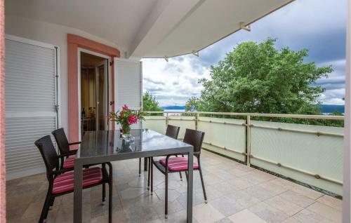 Apartment Dramalj With Sea View III