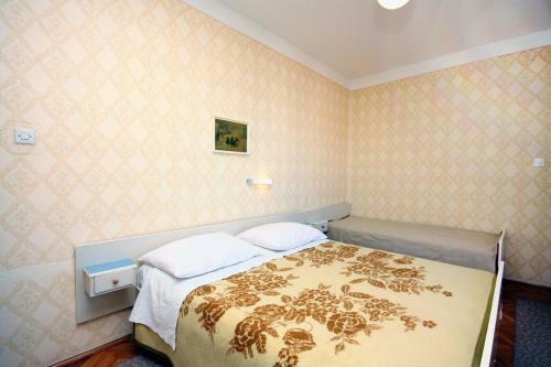 Apartment Banjol 4976b