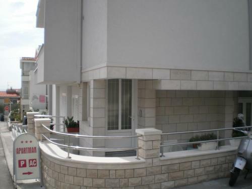 Apartment Pand?i?