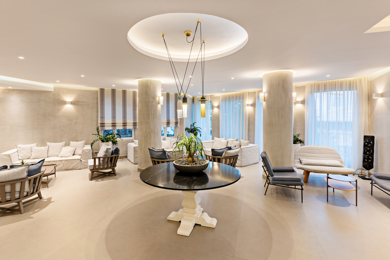 Nefeli Hotel
